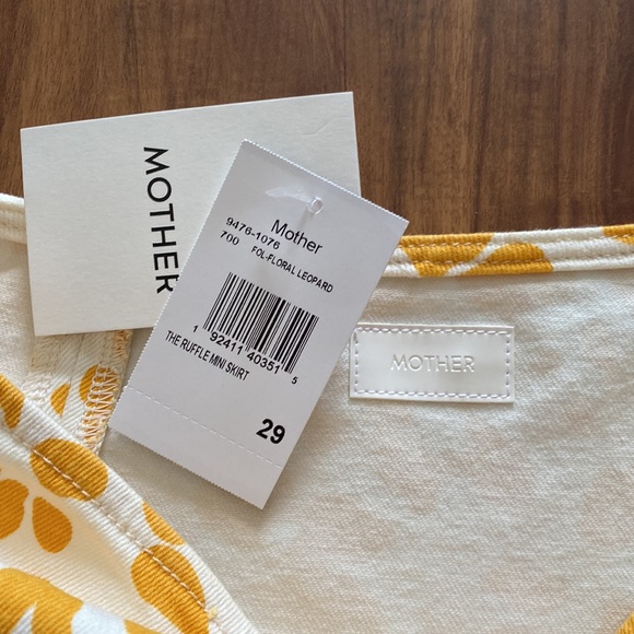 MOTHER The Ruffle Mini Skirt | 29 - Picture 7 of 8